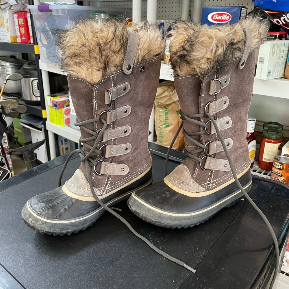 SOREL “JOAN OF ARC” BOOTS SIZE 7